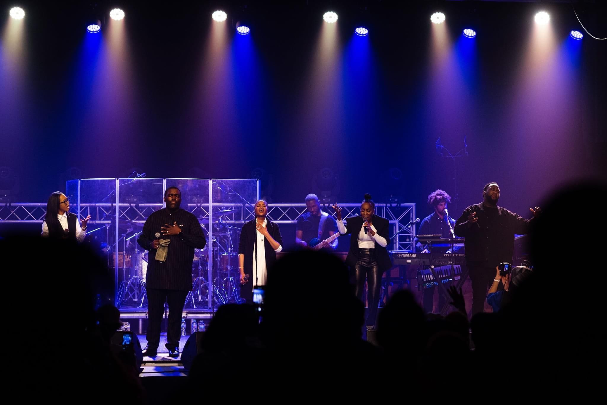 Pastor-Mcdowell-in-concert-UK-with-Diaspora-Insurance4