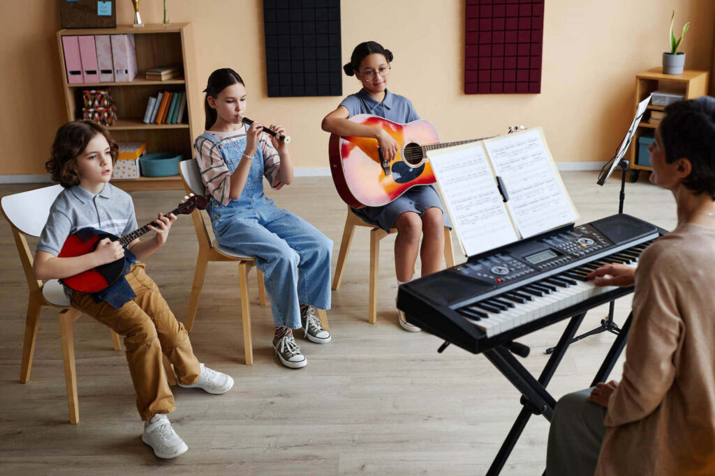 group_music_class-1024x683